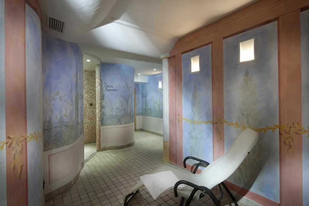Hotel Garni Laura アラッバ エクステリア 写真