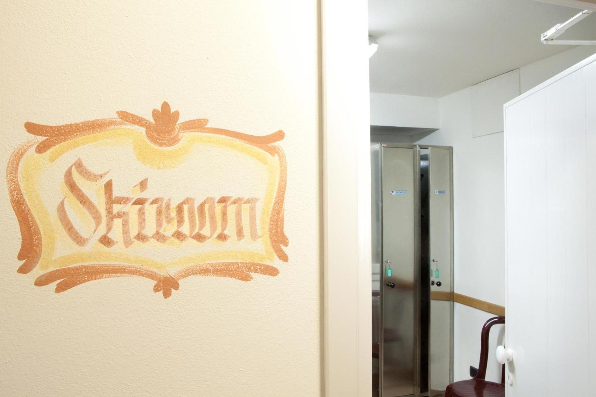 Hotel Garni Laura アラッバ エクステリア 写真